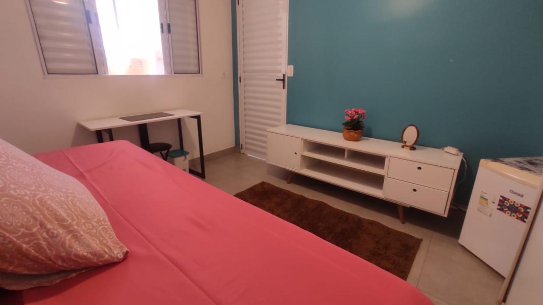 Imagem 8 da galeria do anúncio: QUARTO C/ BANHEIRO PRIVATIVO VILA CRUZ  (CHÁC.STO.ANTONIO)