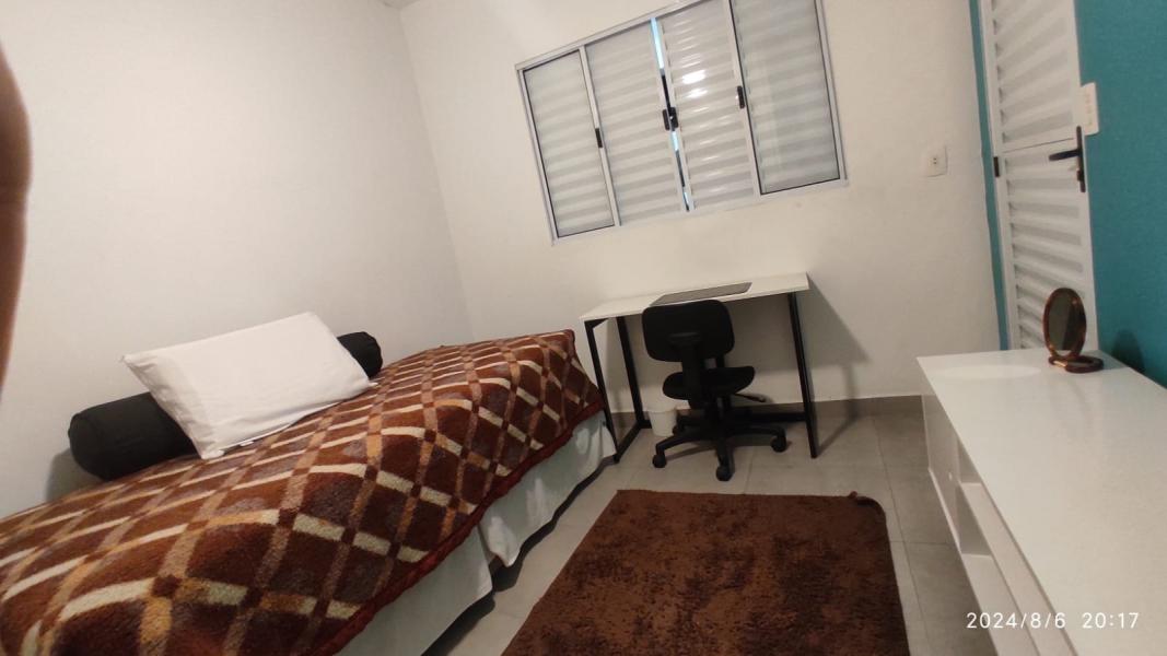 Imagem 9 da galeria do anúncio: QUARTO C/ BANHEIRO PRIVATIVO VILA CRUZ  (CHÁC.STO.ANTONIO)