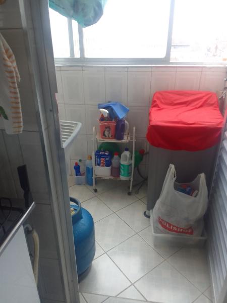 Imagem 11 da galeria do anúncio: COMPARTILHO APARTAMENTO