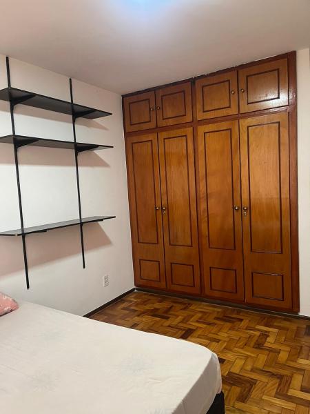 Imagem 4 da galeria do anúncio: Quarto grande na Asa Sul