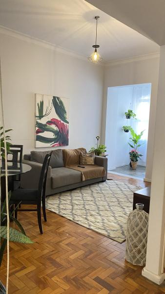 Imagem 1 da galeria do anúncio: LARTINAS - QUARTO EM APARTAMENTO ACONCHEGANTE