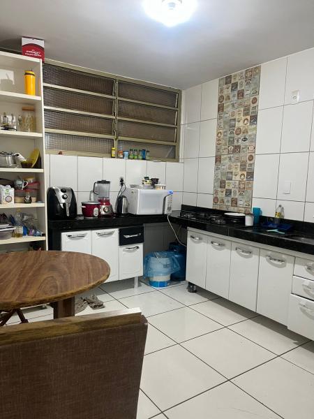 Imagem 11 da galeria do anúncio: Quarto grande Asa Sul