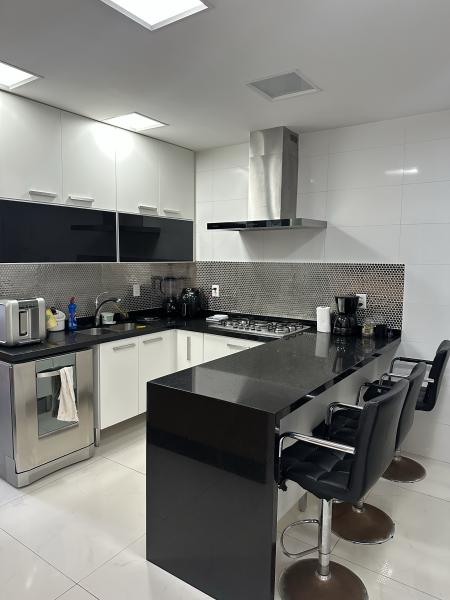 Imagem 8 da galeria do anúncio: Quarto banheiro privativo no Leblon