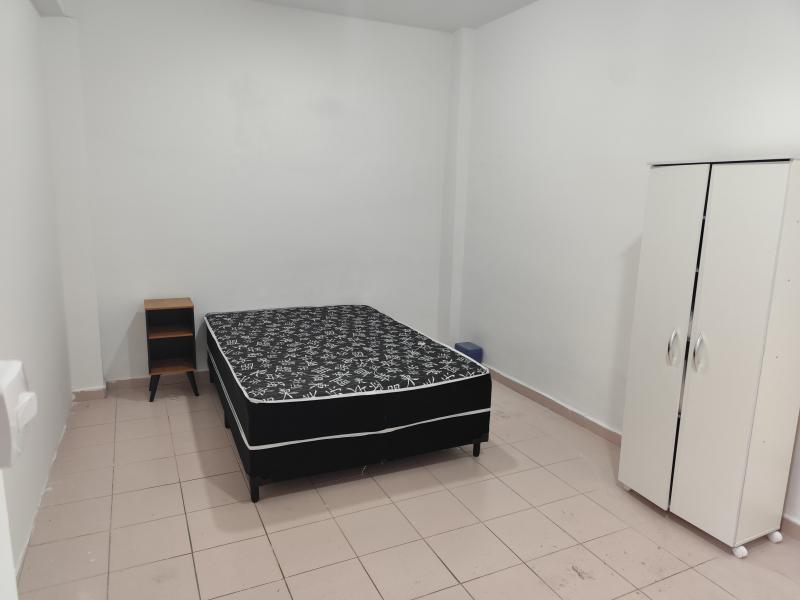 Imagem 7 da galeria do anúncio: Quarto amplo em casa ao lado do Shopping Morumbi