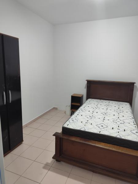 Imagem 9 da galeria do anúncio: Quarto amplo em casa ao lado do Shopping Morumbi