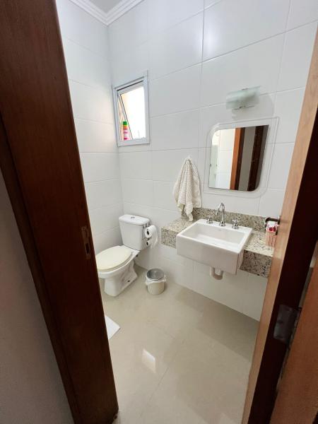 Imagem 4 da galeria do anúncio: quarto e banheiro  1 pessoa