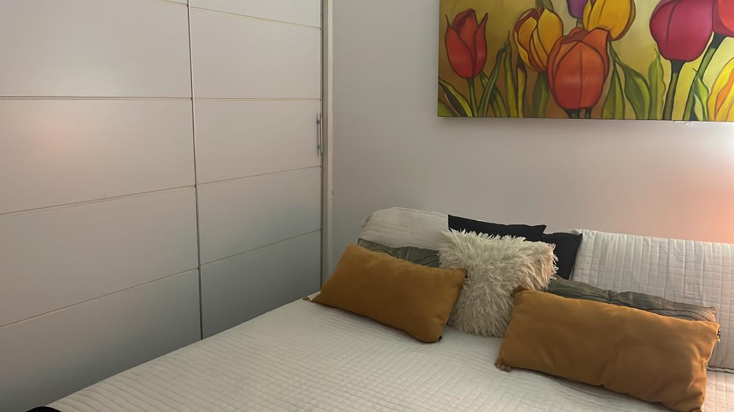 Imagem 1 da galeria do anúncio: lindo quarto acochegante so para moças