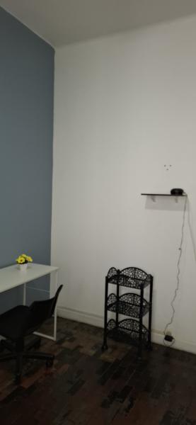 Imagem 6 da galeria do anúncio: Alugo um quarto em minha residência de preferência estudante