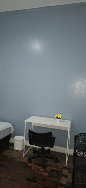 Imagem 2 da galeria do anúncio: Alugo um quarto em minha residência de preferência estudante