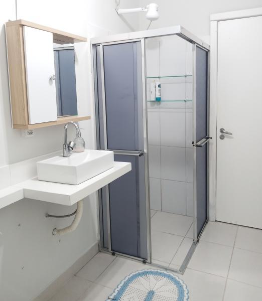 Imagem 9 da galeria do anúncio: Quarto Amplo/Confortável - Centro de PoA-RS (Não é Coliving)