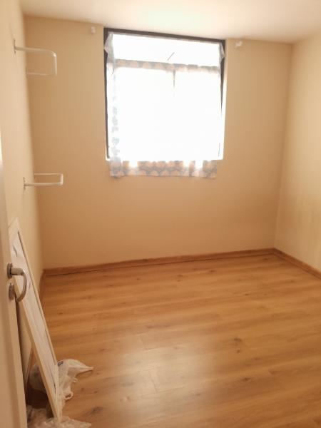 Imagem 4 da galeria do anúncio: Quarto no Batel (grande)