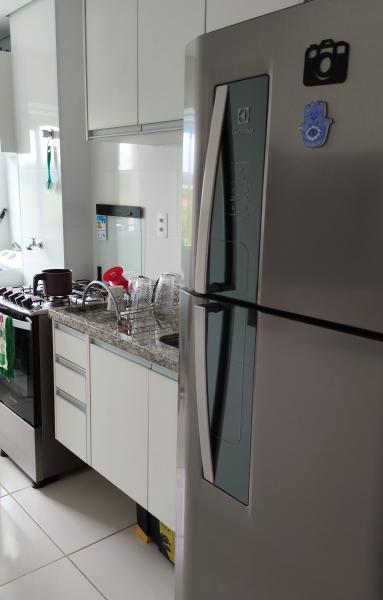 Imagem 2 da galeria do anúncio: Alugo quarto em apartamento.