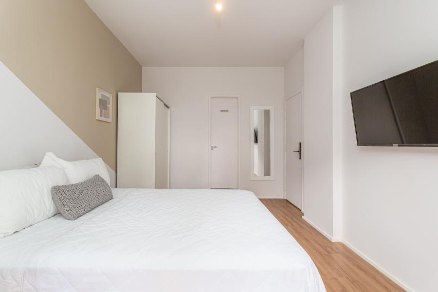 Imagem 7 da galeria do anúncio: Quarto com banheiro exclusivo | Metrô Brigadeiro