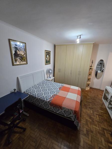 Imagem 3 da galeria do anúncio: Quarto Suíte  N.05 Totalmente mobiliada e individual.