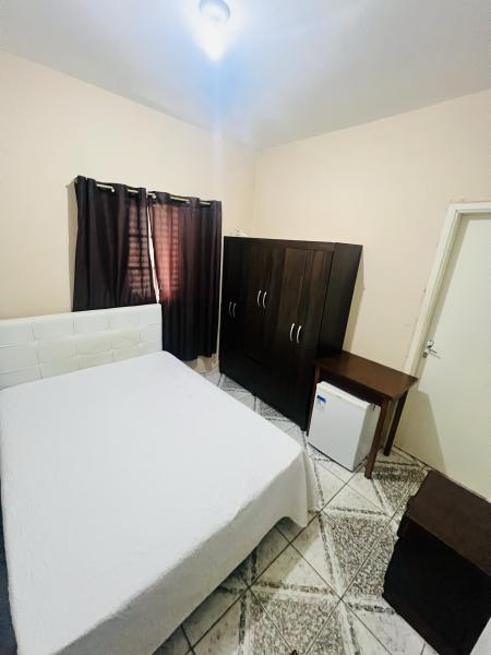 Imagem 2 da galeria do anúncio: suite mibiliada com frigobar