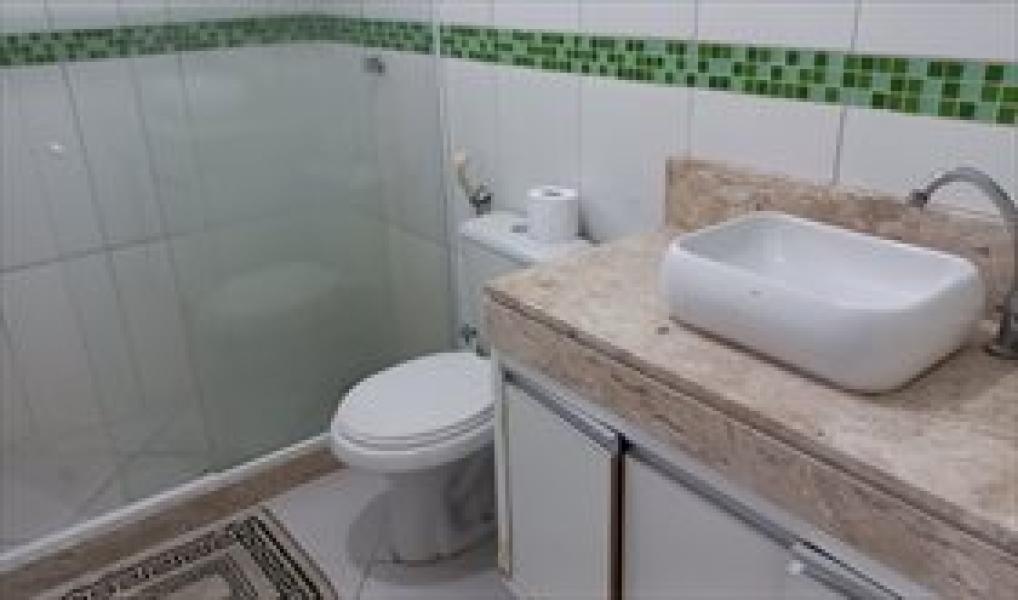 Imagem 2 da galeria do anúncio: Quarto grande Individual com banheiro exclusivo.