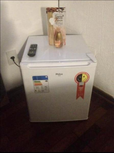 Imagem 9 da galeria do anúncio: QUARTO COMPACTO, TOTALMENTE MOBILIADO.