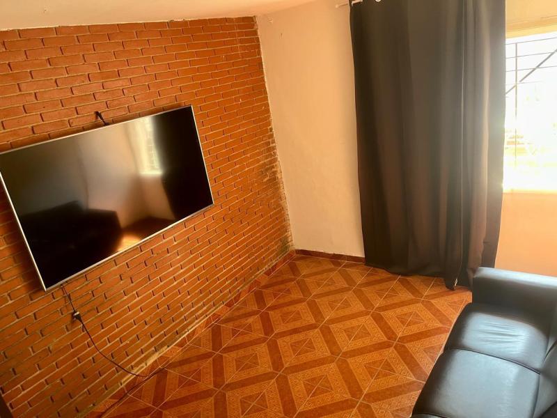 Imagem 11 da galeria do anúncio: QUARTO COMPACTO, TOTALMENTE MOBILIADO.