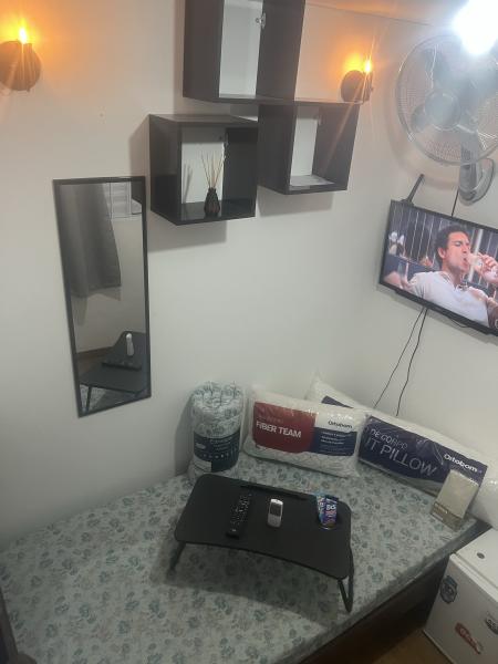 Imagem 3 da galeria do anúncio: QUARTO COMPACTO, TOTALMENTE MOBILIADO.