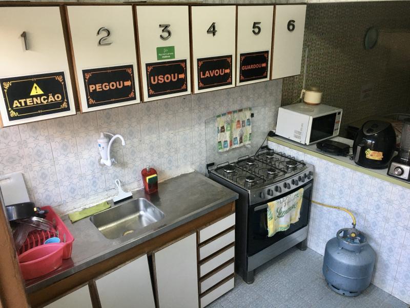 Imagem 13 da galeria do anúncio: QUARTO COMPACTO, TOTALMENTE MOBILIADO.