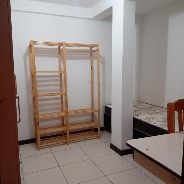 Imagem 5 da galeria do anúncio: Aluga Quarto - UFPR Politécnico e Botanico - Jardim das Amer