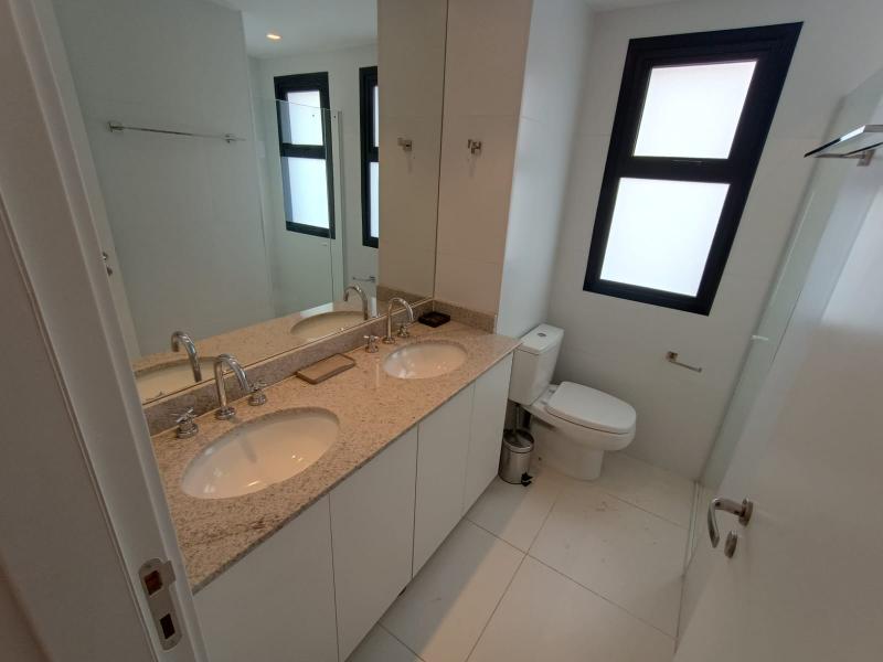 Imagem 14 da galeria do anúncio: Apartamento 1 dorm. e sala, luxo ao lado da Faria Lima