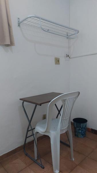 Imagem 7 da galeria do anúncio: Quarto Individual Mobiliado Solteiro