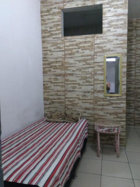 Imagem 1 da galeria do anúncio: Suíte  Individual Solteiro Mobiliada