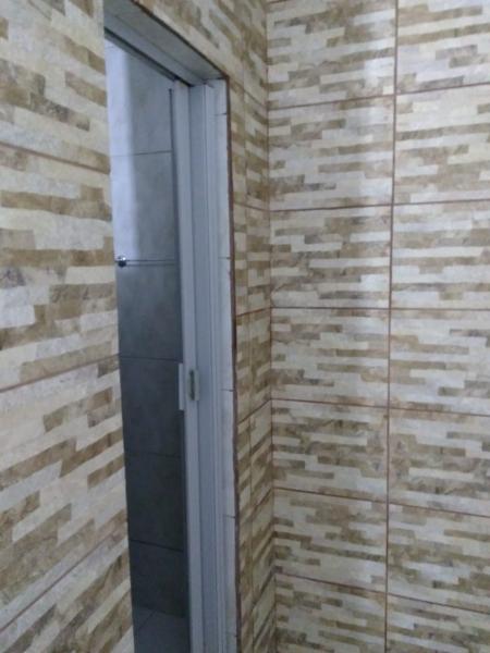 Imagem 6 da galeria do anúncio: Suíte  Individual Solteiro Mobiliada