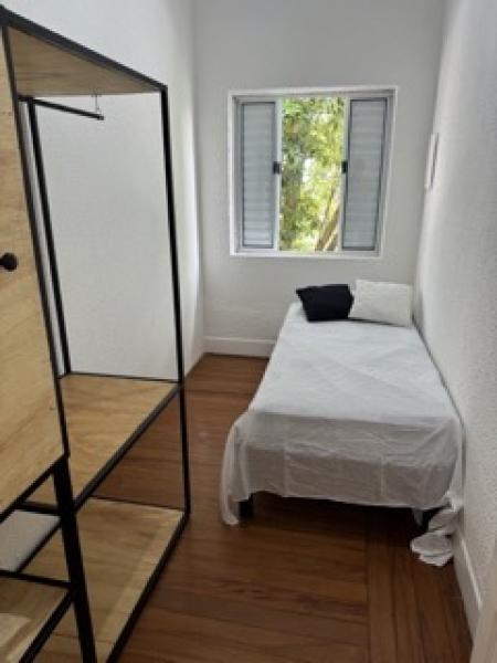 Imagem 3 da galeria do anúncio: QUARTO DE SOLTEIRO DECORADO - VILA MARIANA