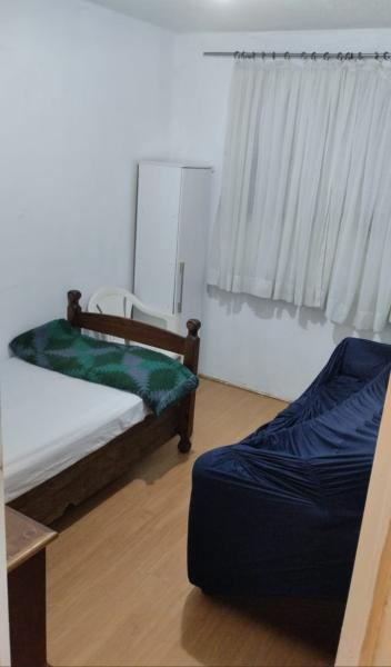 Imagem 2 da galeria do anúncio: Quarto acolhi