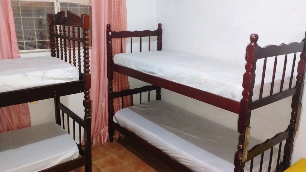 Imagem 3 da galeria do anúncio: Alugo quartos Compartilhados -