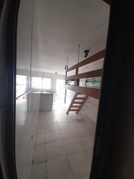 Imagem 5 da galeria do anúncio: Apartamento estilo kit net enfrente ao Shopping e natureza