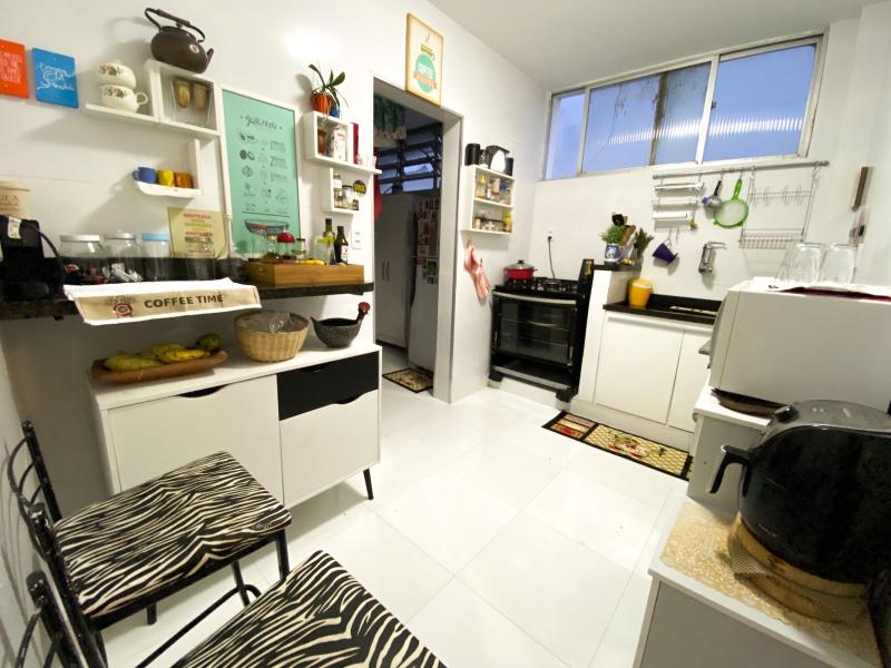 Imagem 5 da galeria do anúncio: QUARTO AMPLO EM APARTAMENTO MOBILIADO