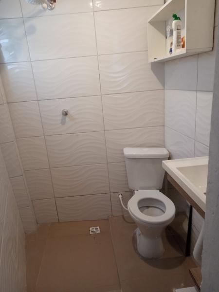 Imagem 5 da galeria do anúncio: Quarto Mobiliado Com Banheiro Privativo p/ mulheres