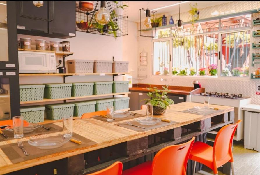 Imagem 1 da galeria do anúncio: Alugo quarto compartilhado masculino 2 beliches