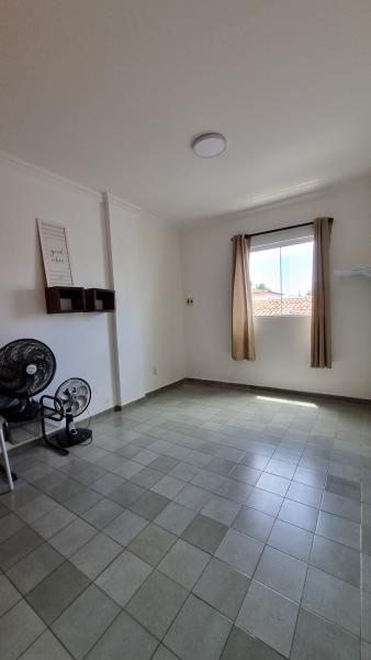 Imagem 8 da galeria do anúncio: ALUGO QUARTO COMPARTILHADO