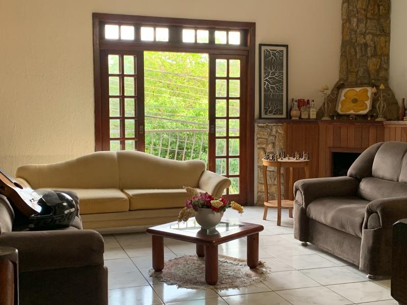 Imagem 2 da galeria do anúncio: SUITE MOBILIADA EM BAIRRO NOBRE