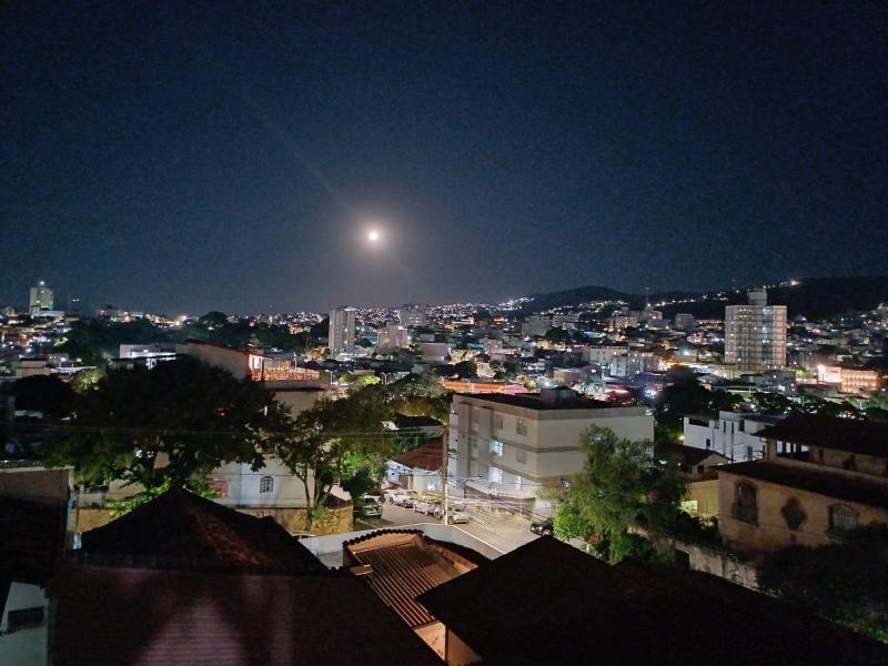 Imagem 5 da galeria do anúncio: Quarto em Sta Tereza