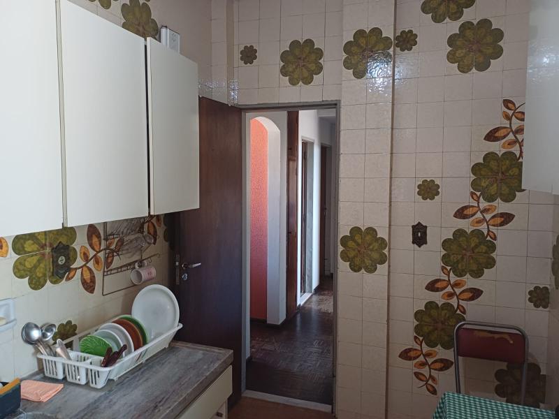 Imagem 2 da galeria do anúncio: Quarto em Sta Tereza