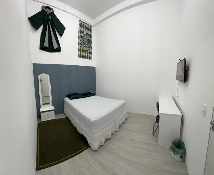 Imagem 3 da galeria do anúncio: Quarto Mobiliado