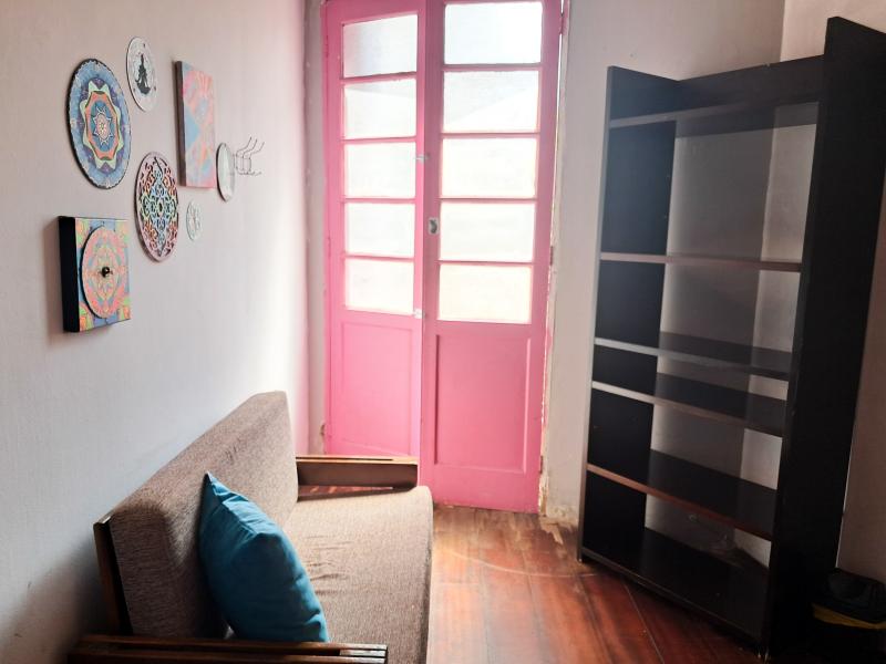 Imagem 4 da galeria do anúncio: Quarto com Varanda