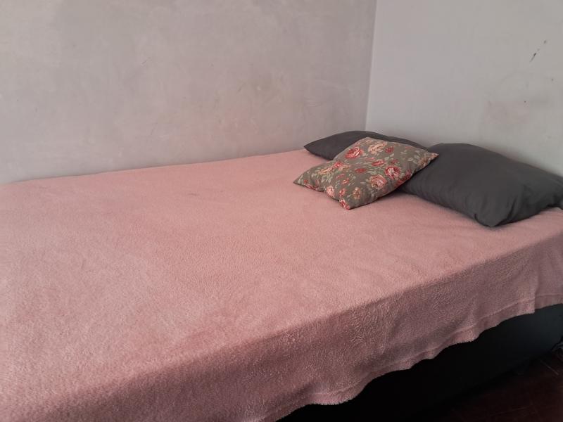 Imagem 3 da galeria do anúncio: Quarto com Varanda