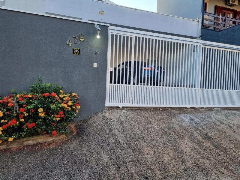 Imagem 3 da galeria do anúncio: Suíte com AR + Frigobar + Microondas