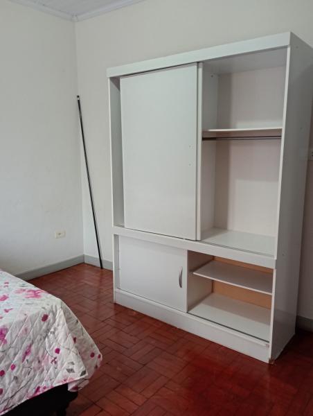 Imagem 3 da galeria do anúncio: Alugo quarto no centro