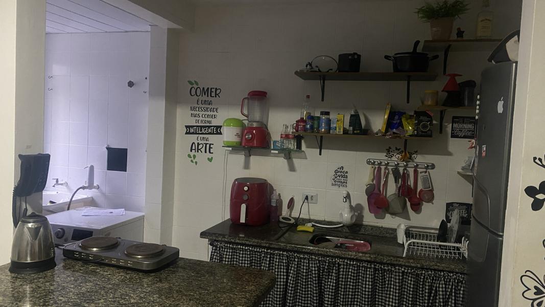 Imagem 7 da galeria do anúncio: Quarto em Coqueiros