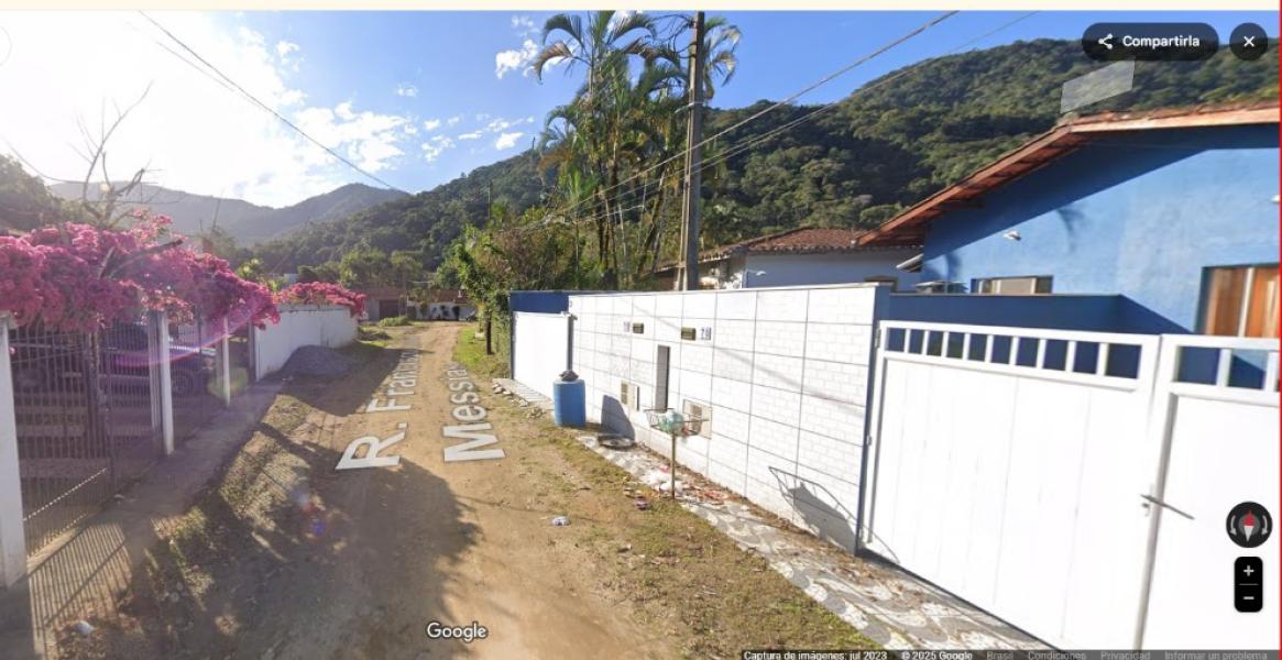 Imagem 8 da galeria do anúncio: ALUGO CASA  UBATUBA TEMPORADA Praia  Pereque-mirim 5 pessoas