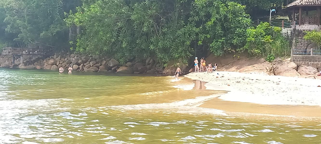 Imagem 21 da galeria do anúncio: ALUGO CASA  UBATUBA TEMPORADA Praia  Pereque-mirim 5 pessoas