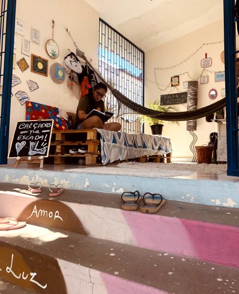 Imagem 1 da galeria do anúncio: QUARTO INDIVIDUAL VENTILADOR OU AR CONDICIONADO PROMOCAO