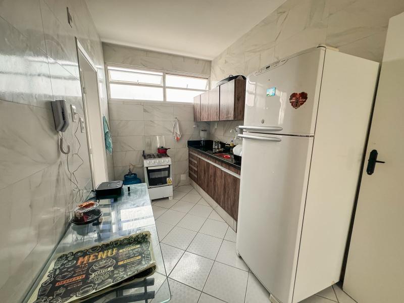 Imagem 1 da galeria do anúncio: Quarto com cama de casal